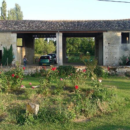Chambres D'Hotes Entre Niort Et Marais Poitevin Bessines Buitenkant foto