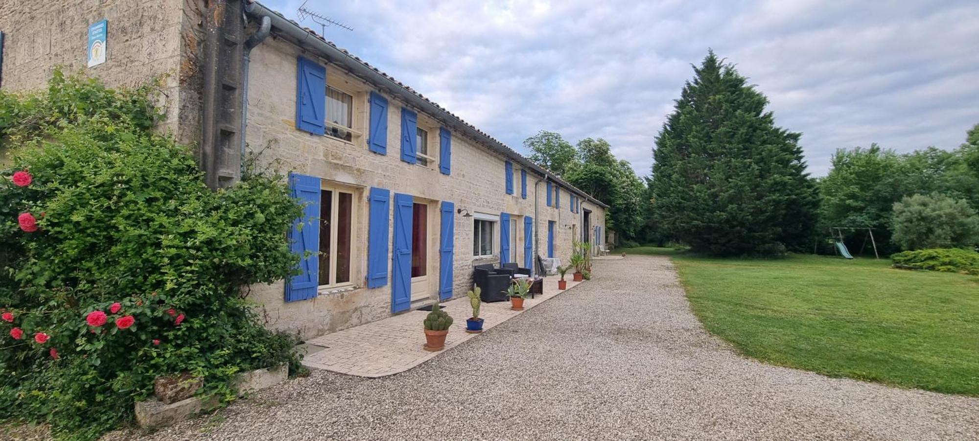 Chambres D'Hotes Entre Niort Et Marais Poitevin Bessines Buitenkant foto